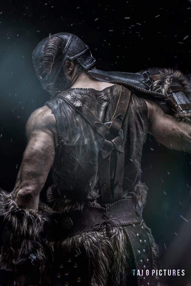 Довакин от Leobanecosplay 1.jpg