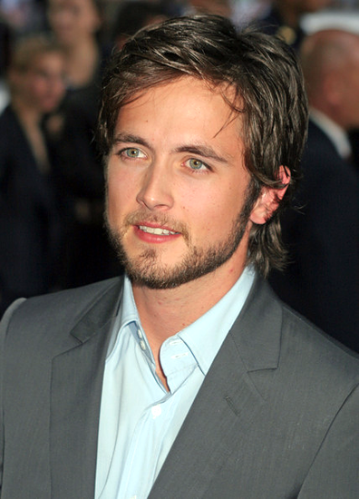 Файл:JustinChatwin.png