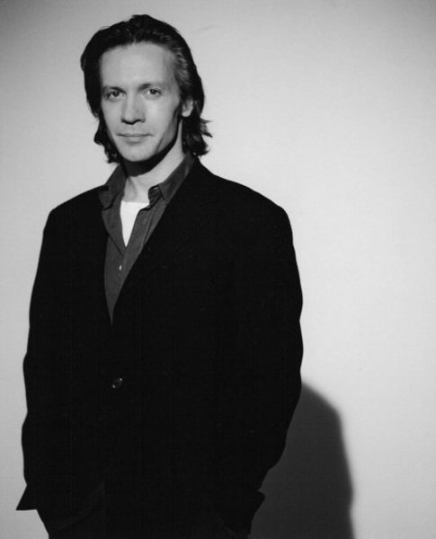 Файл:Michael-riley.jpg