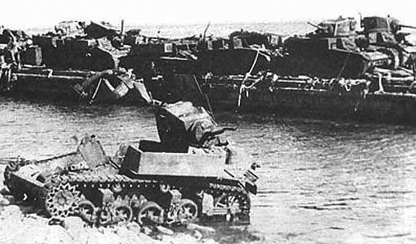 Файл:Stuart tank.jpg