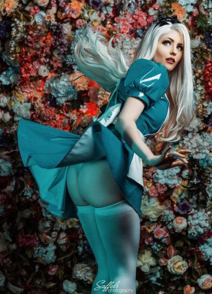 Файл:Косплей Алисы в Стране чудес 2 от Maid of Might.jpg