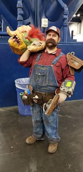 Файл:Косплей Марио в мире Fallout.jpg