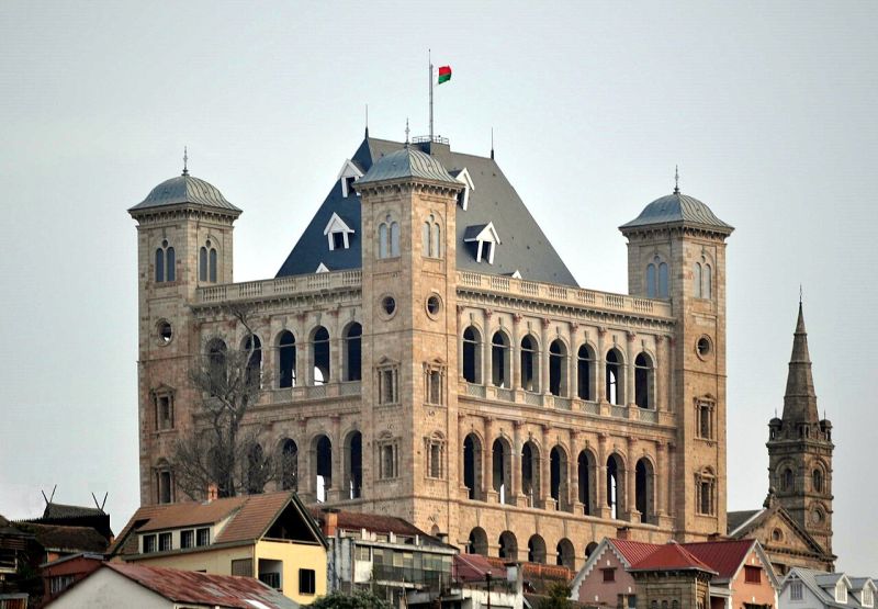 Файл:Reconstructed Rova Antananarivo Madagascar.jpg