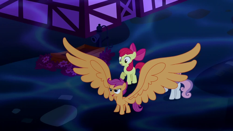 Файл:Scootaloo with giant wings.bmp